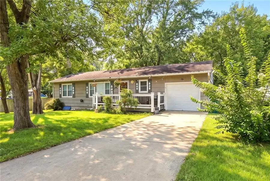 7306 Dearborn Street, Overland Park, KS 66204 - #3