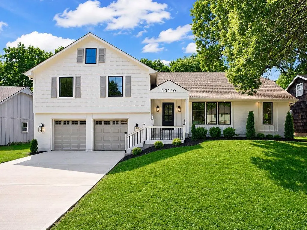 10120 Glenwood Street, Overland Park, KS 66212 - #1
