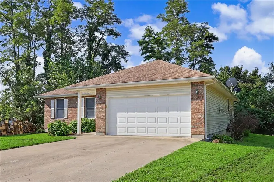 17 Sandi Circle, Dearborn, MO 64439 - #2