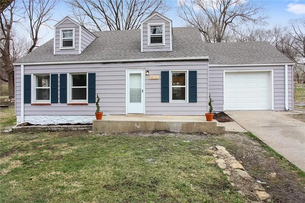 9028 Mcgee Street, Kansas City, MO 64114 - #1