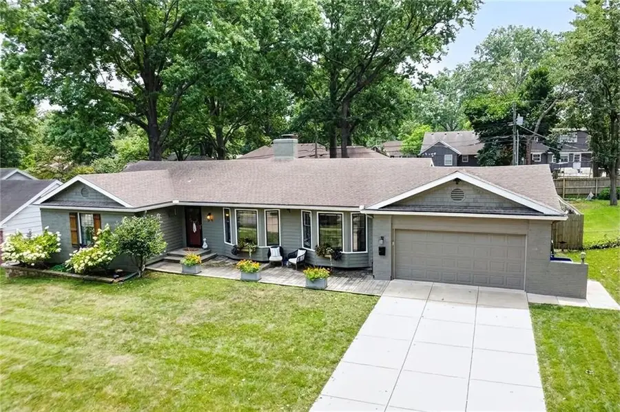5701 W 84th Terrace, Overland Park, KS 66207 - #2
