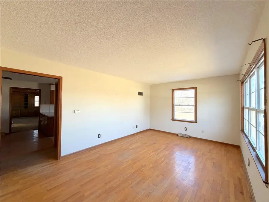 1412 Ridgeway Drive, Richmond, MO 64085 - #2