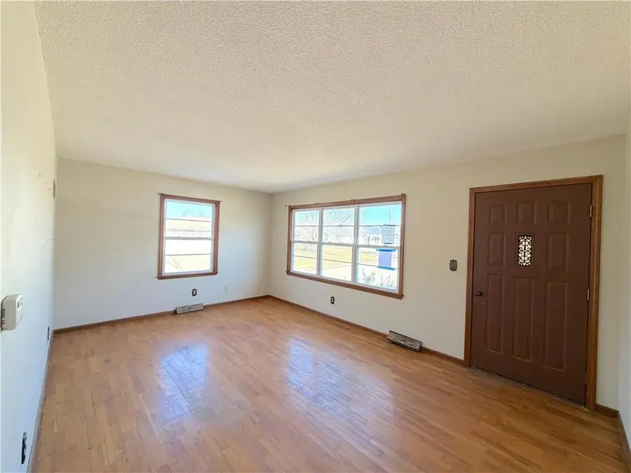 1412 Ridgeway Drive, Richmond, MO 64085 - #3