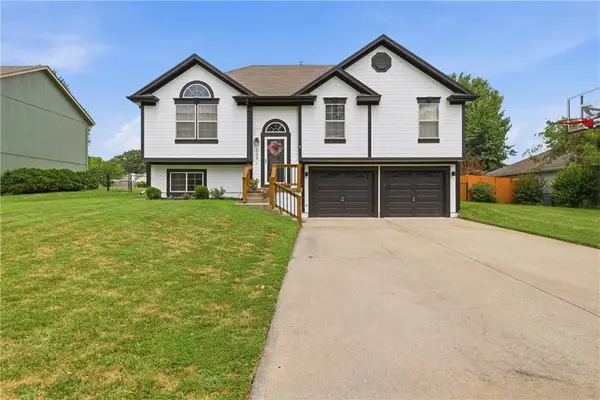 309 E Phillips Street, Odessa, MO 64076
