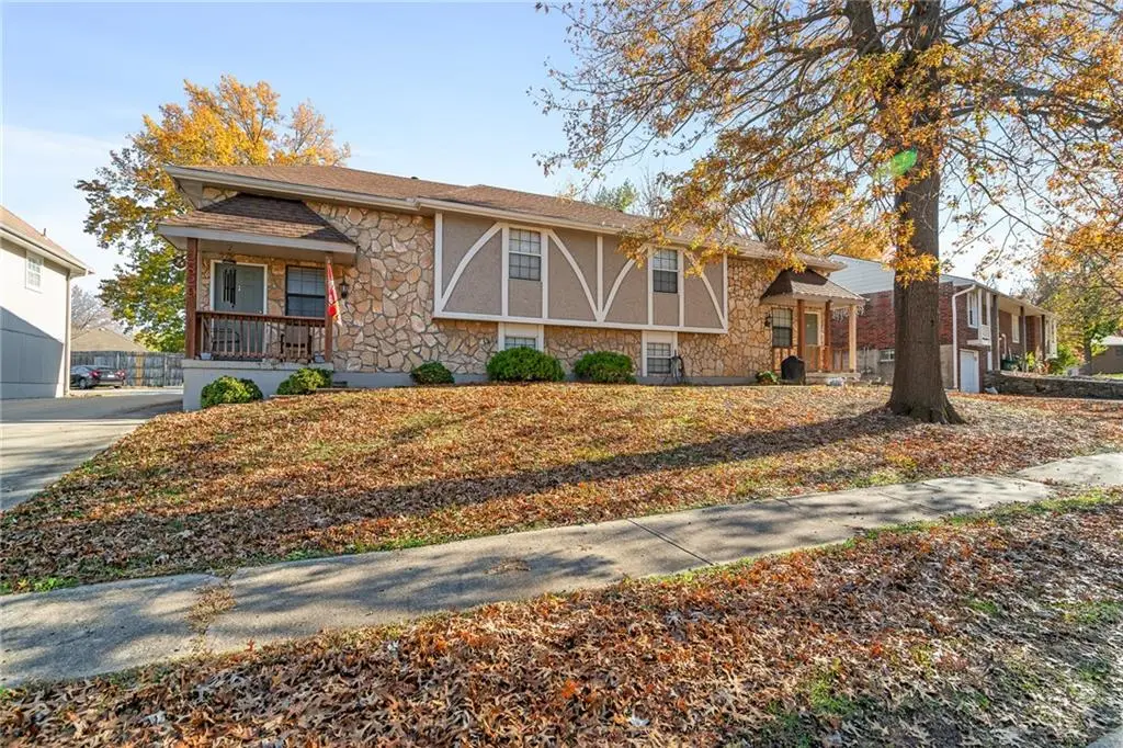 2829 Tepee Avenue, Independence, MO 64057 - #1