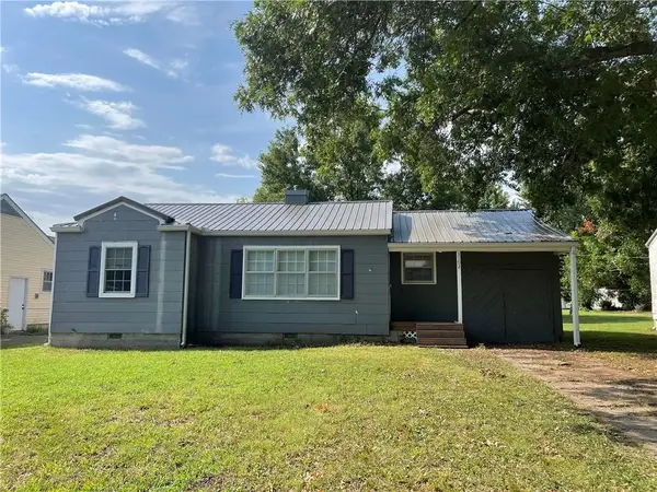 3102 Faye Avenue, Parsons, KS 67357