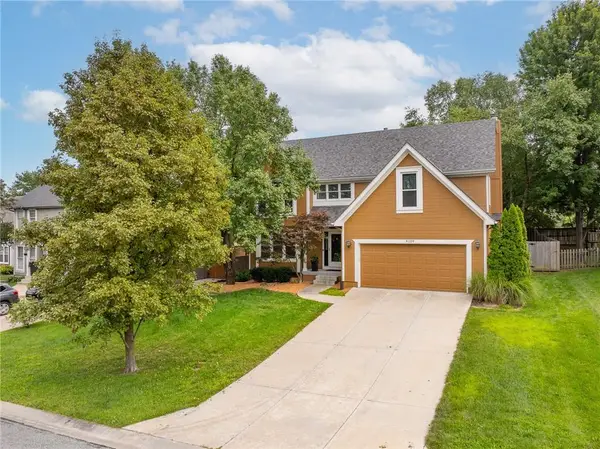 9109 W 126th Terrace, Overland Park, KS 66213