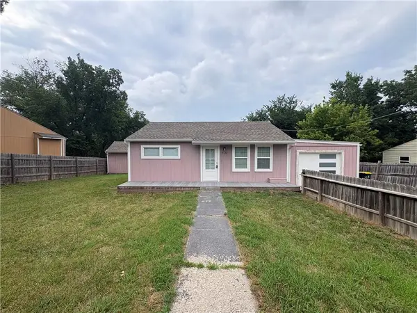 9122 Askew Avenue, Kansas City, MO 64132