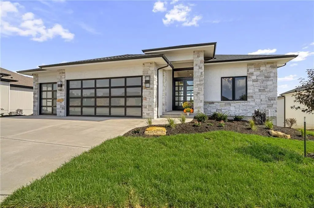21501 W 8oth Street, Shawnee, KS 66220 - #1