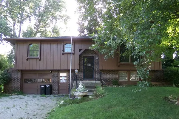 1403 Ridgeway Drive, Richmond, MO 64085