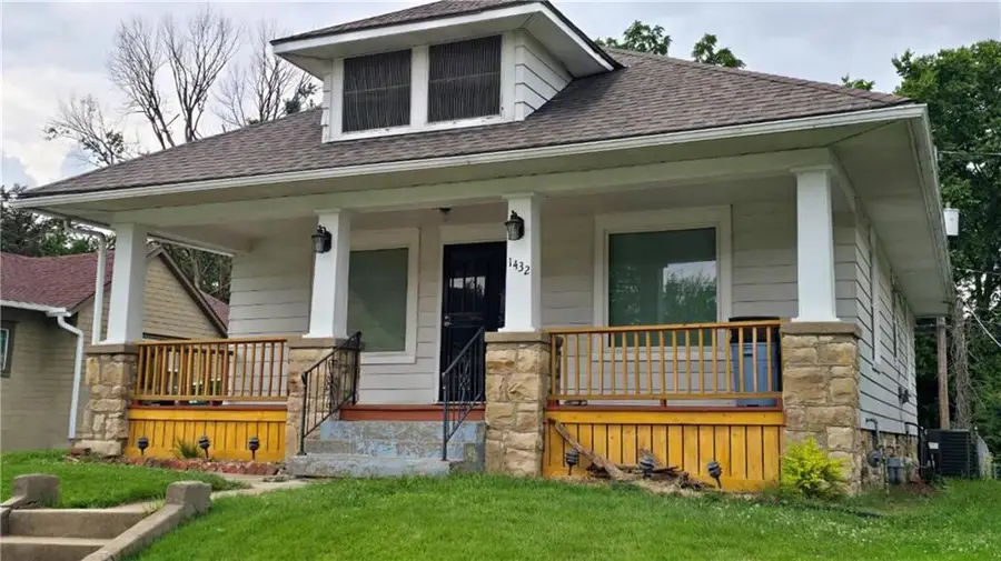 1432 S 38th Street, Kansas City, KS 66106 - #2