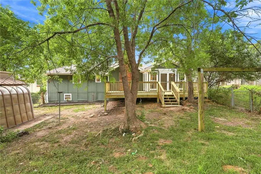 838 NW 69 Th Place, Kansas City, MO 64118 - #3