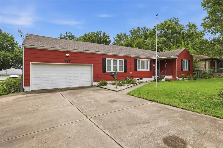 1007 S Logan Avenue, Independence, MO 64050 - #2