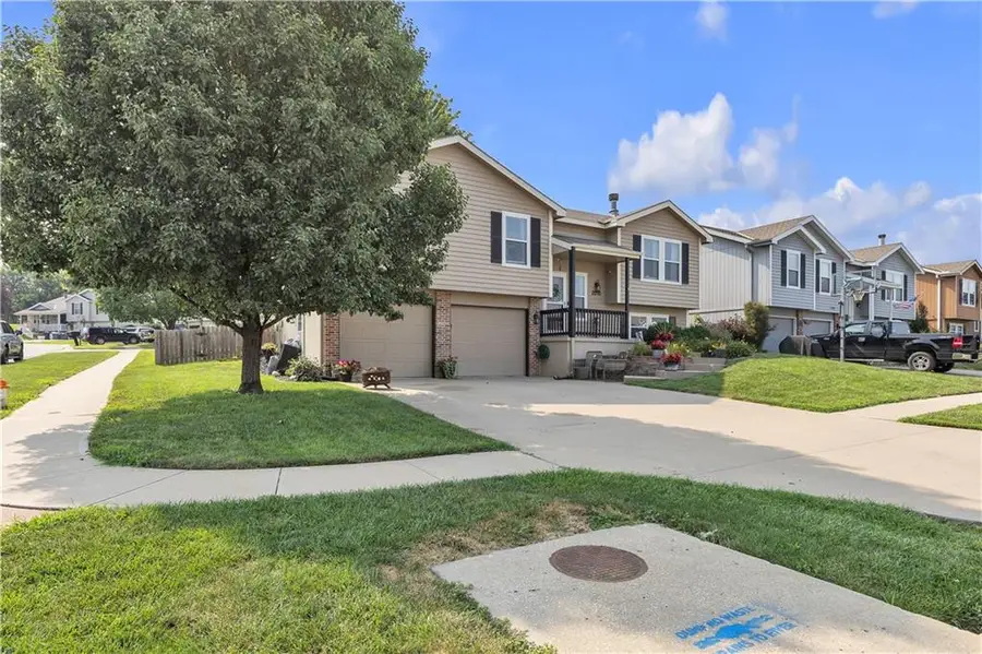 2210 Meadow Trail, Saint Joseph, MO 64503 - #3