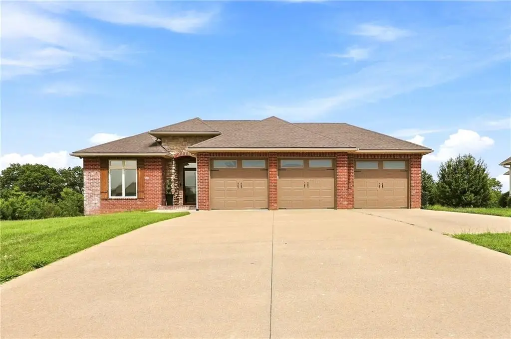 1227 Holland Square, Warrensburg, MO 64093 - #1