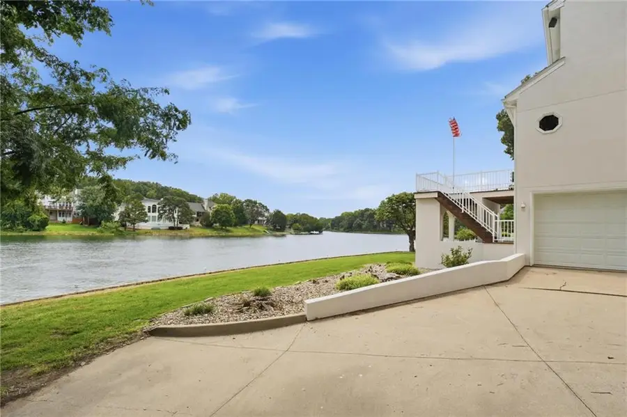 332 NE Warrington Court, Lees Summit, MO 64064 - #3