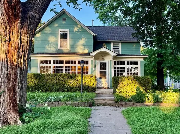 707 Liberty Street, Oskaloosa, KS 66066
