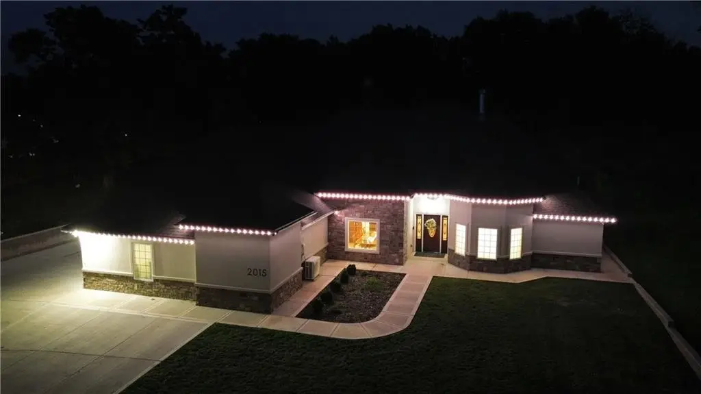2015 S Lees Summit Road, Independence, MO 64050 - #1