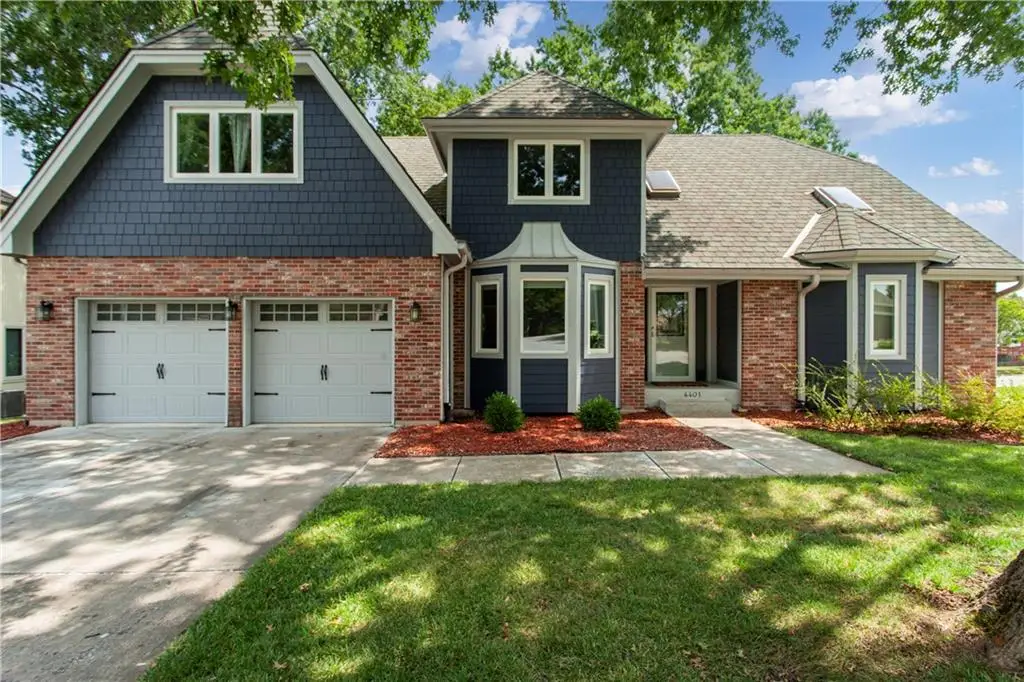 4401 NE Hoit Drive, Lees Summit, MO 64064 - #1