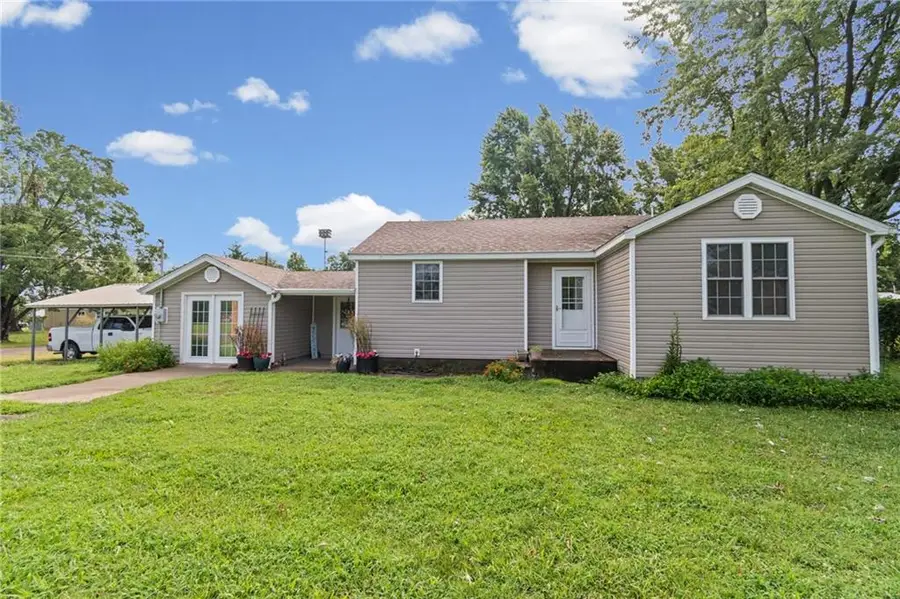 201 S Mahan Street, Lowry City, MO 64763 - #3