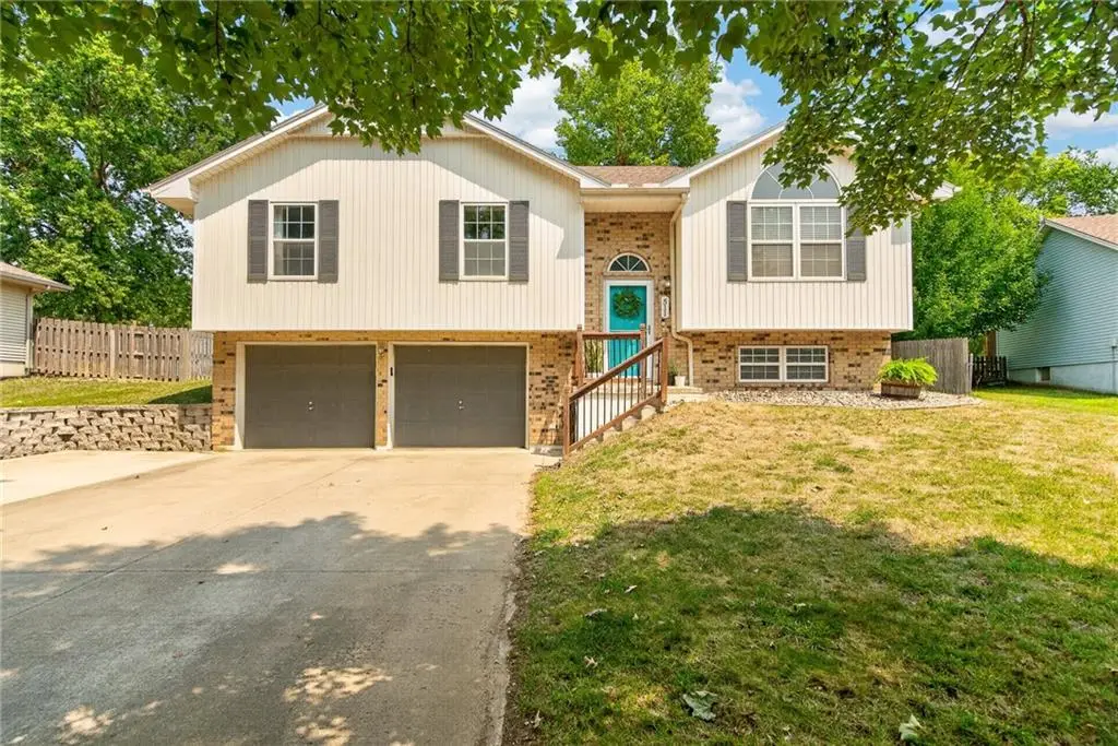 511 Quail Creek Drive, Odessa, MO 64076 - #1