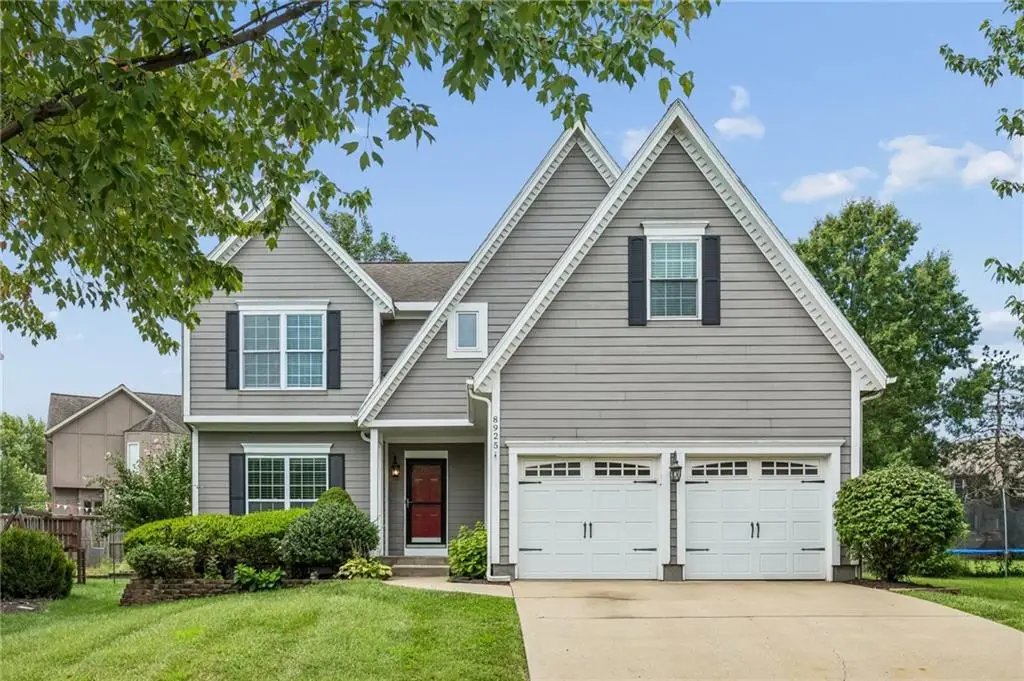 8925 W 132nd Terrace, Overland Park, KS 66213 - #1