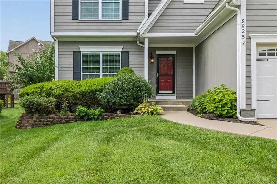 8925 W 132nd Terrace, Overland Park, KS 66213 - #2