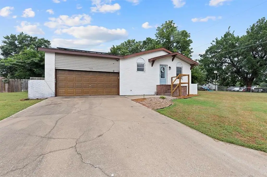 2223 Garfield Avenue, Baxter Springs, KS 66713 - #1