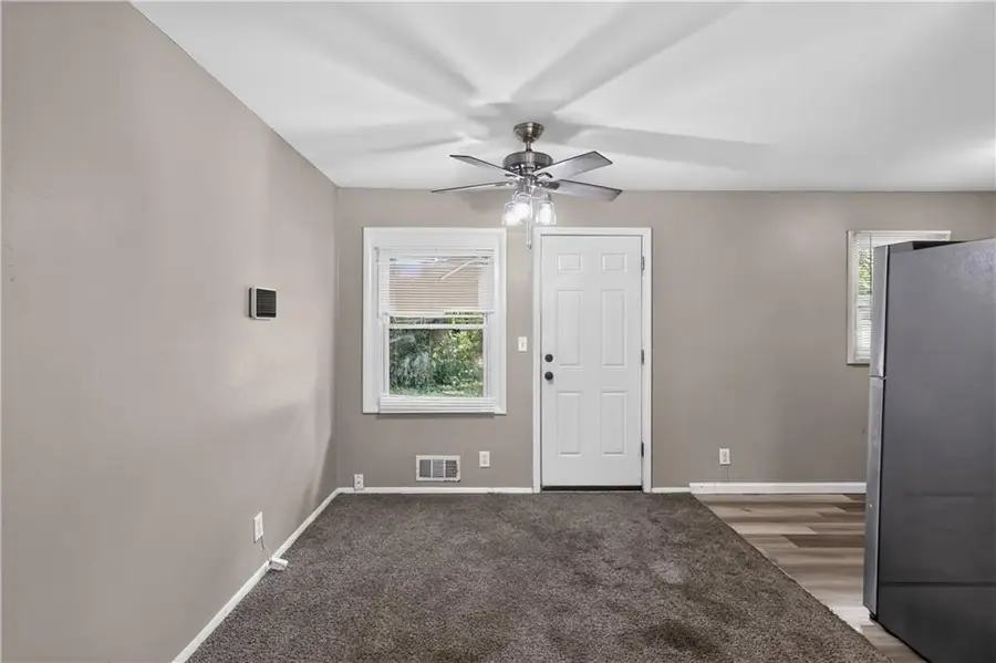 4131 E Vineyard Road, Kansas City, MO 64130 - #3