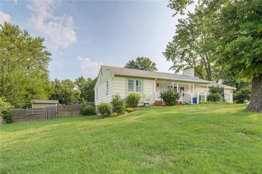 9200 E 87th Street, Raytown, MO 64138 - #3