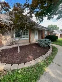 702 NW 12th Street, Blue Springs, MO 64015 - #1