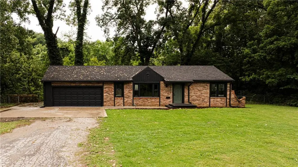 18405 E Truman Road, Independence, MO 64057 - #1