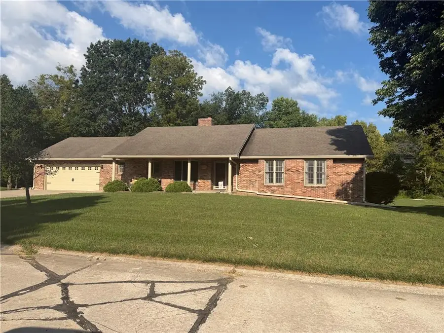 2106 Oaklawn Drive, Chillicothe, MO 64601 - #2