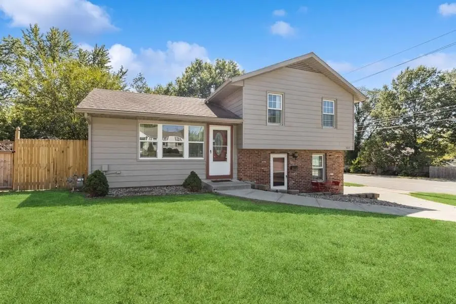 8617 W 92nd Street, Overland Park, KS 66212 - #2