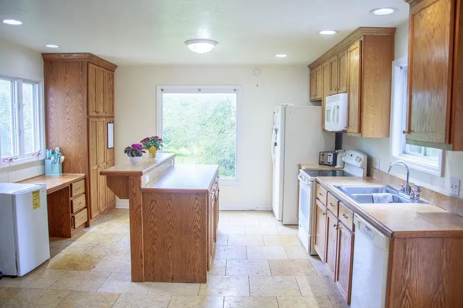 1926 Garland Street, Leavenworth, KS 66048 - #3
