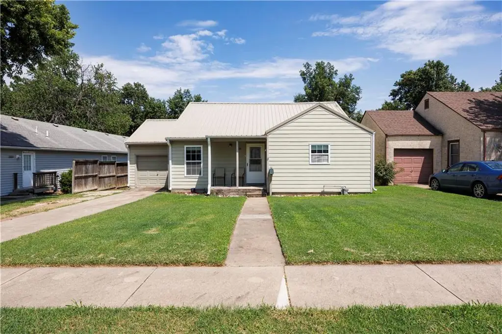 816 N 8th Street, Neodesha, KS 66757 - #1