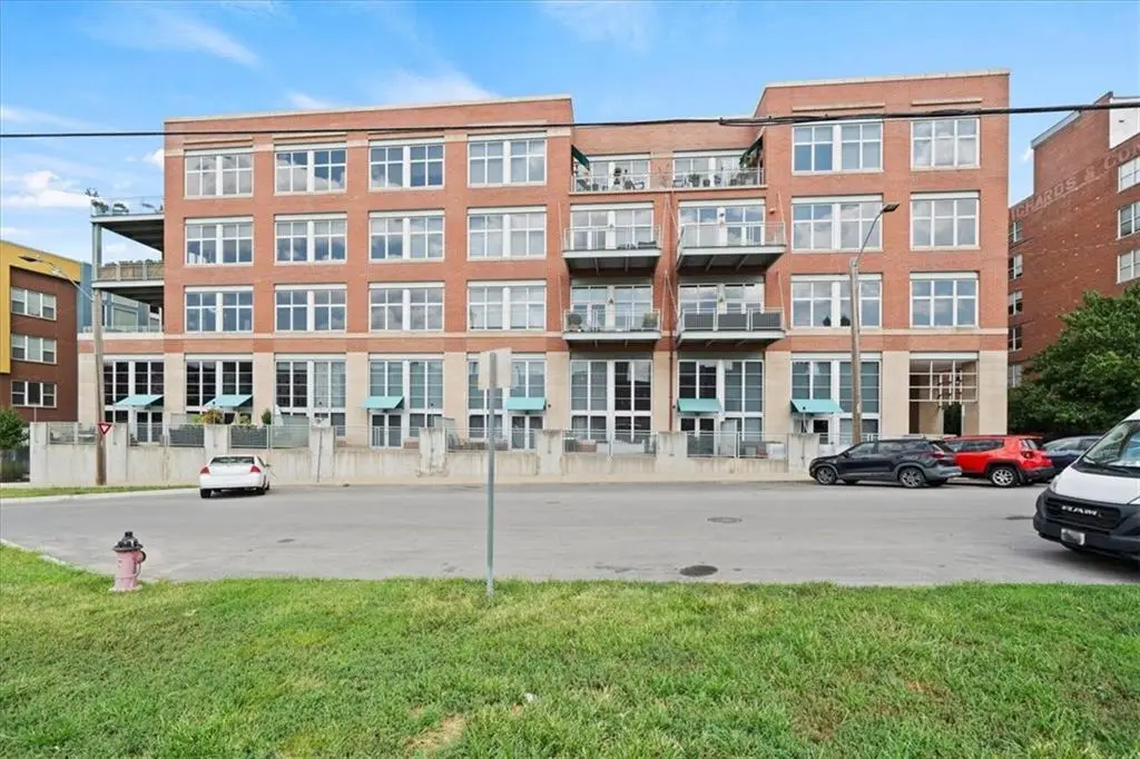 210 W 5th Street #101, Kansas City, MO 64105 - #1