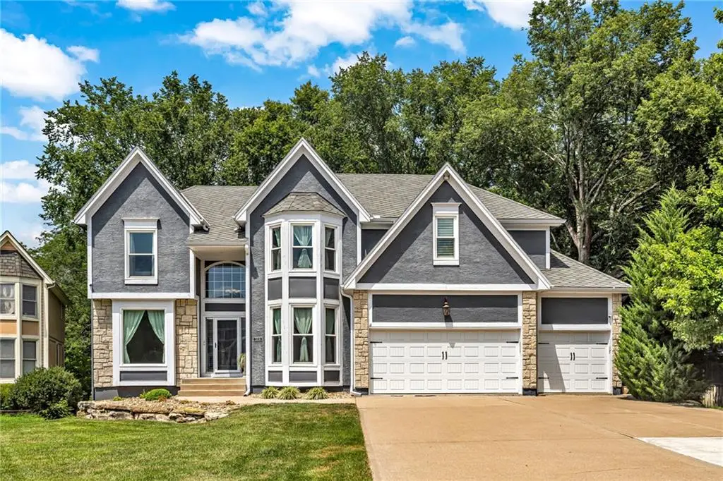324 NW Bradford Street, Lees Summit, MO 64064 - #1