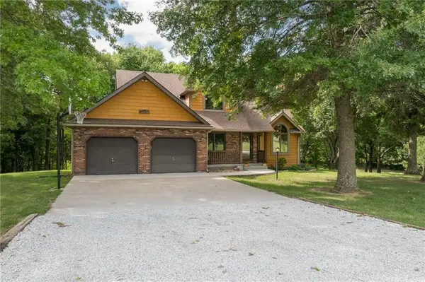 4 Lakes Drive, Agency, MO 64401