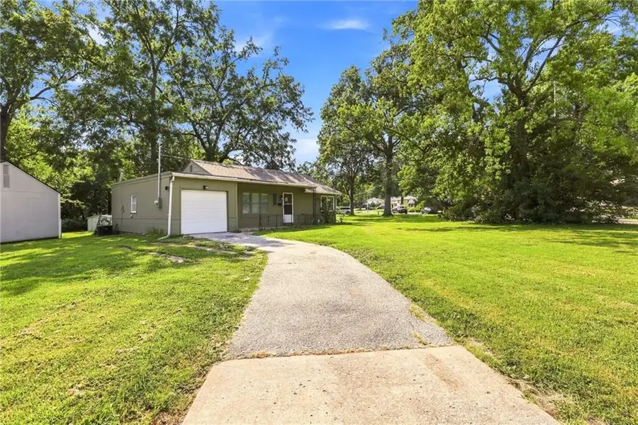 7400 Lamar Avenue, Overland Park, KS 66204 - #3