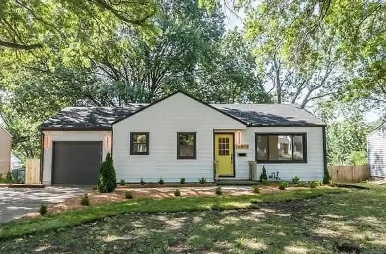 10813 E 58th Terrace, Raytown, MO 64133 - #1