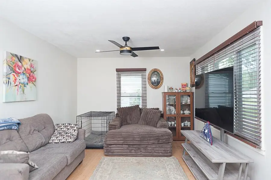 10813 E 58th Terrace, Raytown, MO 64133 - #3