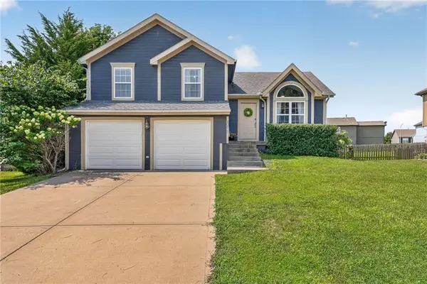 10820 N Smalley Court, Kansas City, MO 64157