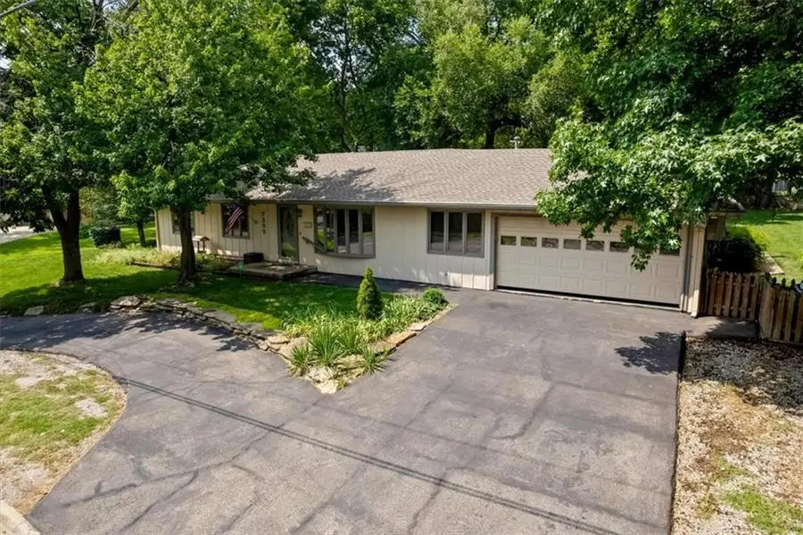 7200 W 83rd Street, Overland Park, KS 66204 - #2
