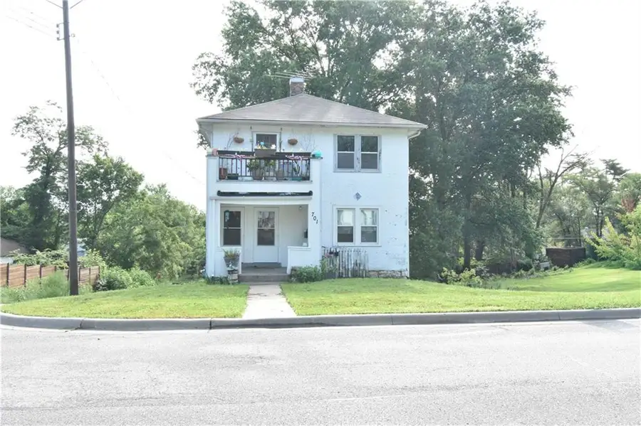 701 Old Orchard Avenue, Excelsior Springs, MO 64024 - #2