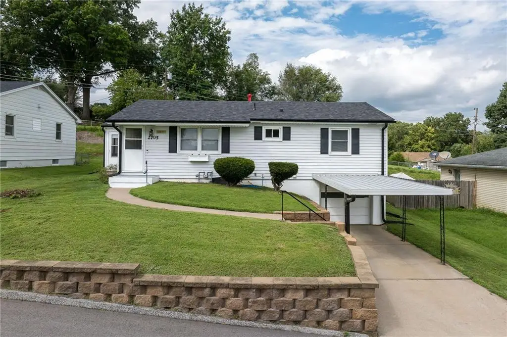 2705 Cedar Street, Saint Joseph, MO 64503 - #1