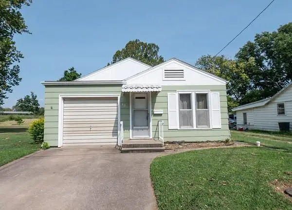 521 S 4th Street, Neodesha, KS 66757 - #1