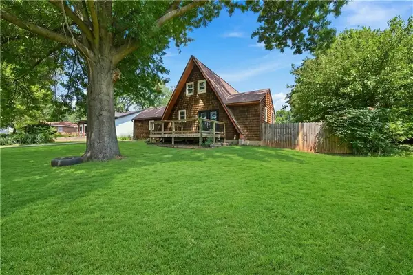 17121 Monte Verde Drive, Belton, MO 64012