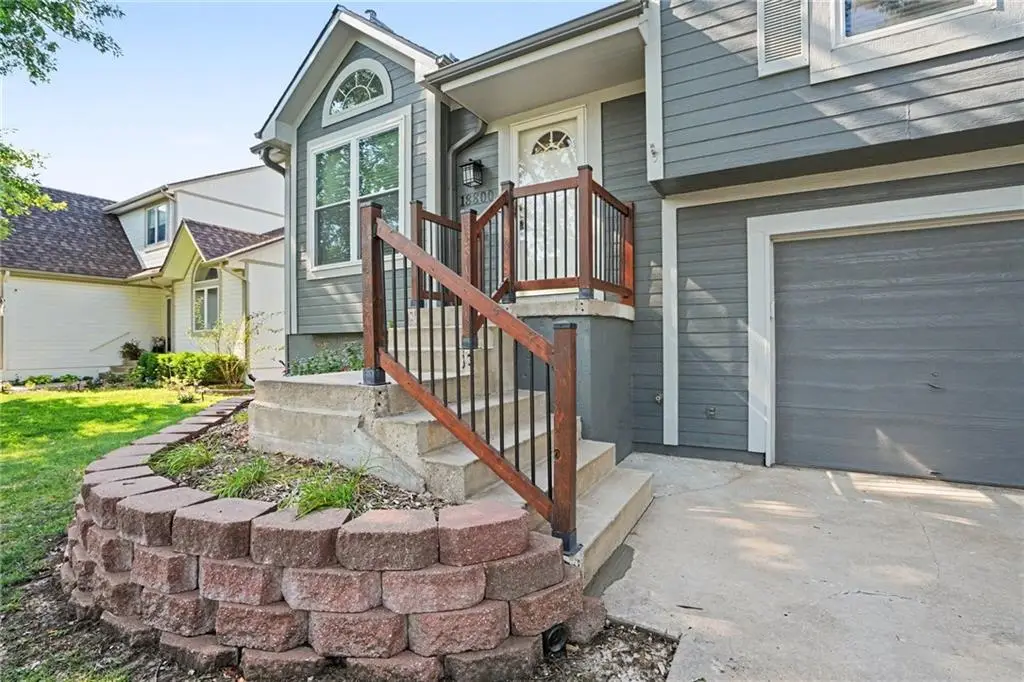 18800 W 164th Street, Olathe, KS 66062 - #1