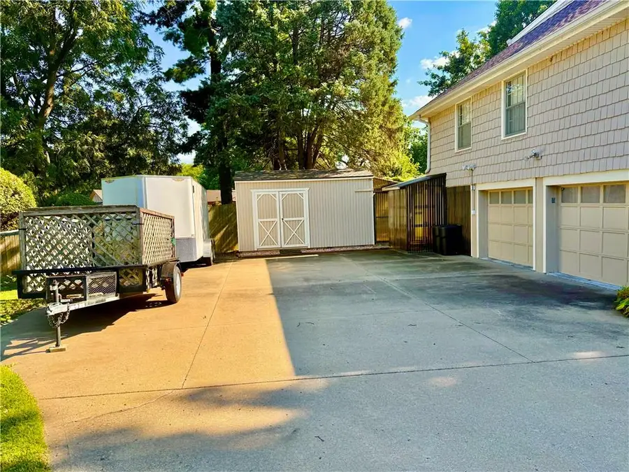 107 Winston Place, Saint Joseph, MO 64506 - #3